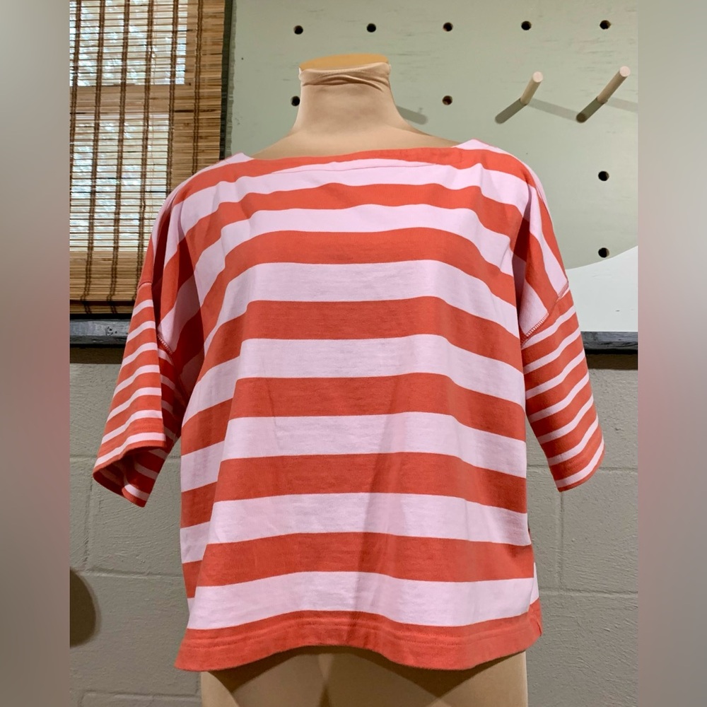 GAP Red and Pink Striped Short Sleeve Top